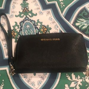Michael Kors wristlet